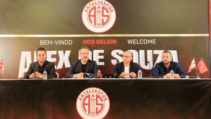 ALEX DE SOUZA, ANTALYASPOR İLE 2 YILLIK SÖZLEŞME İMZALADI