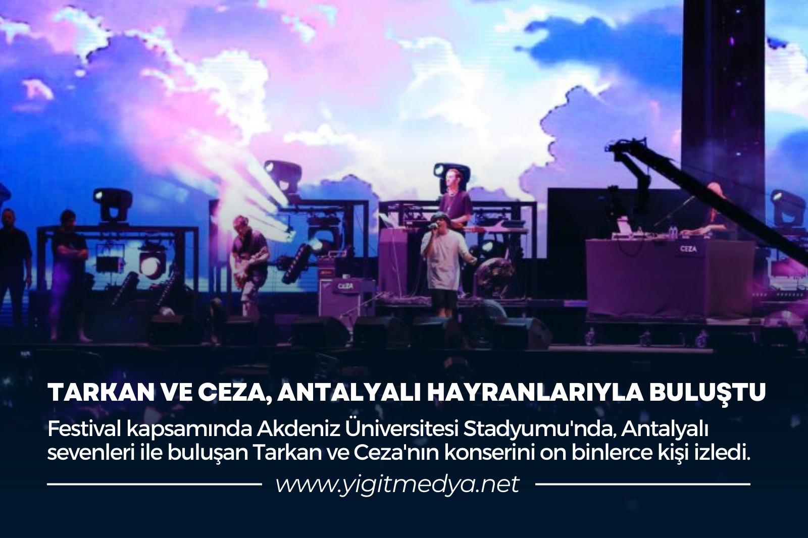 TARKAN VE CEZA, ANTALYALI HAYRANLARIYLA BULUŞTU